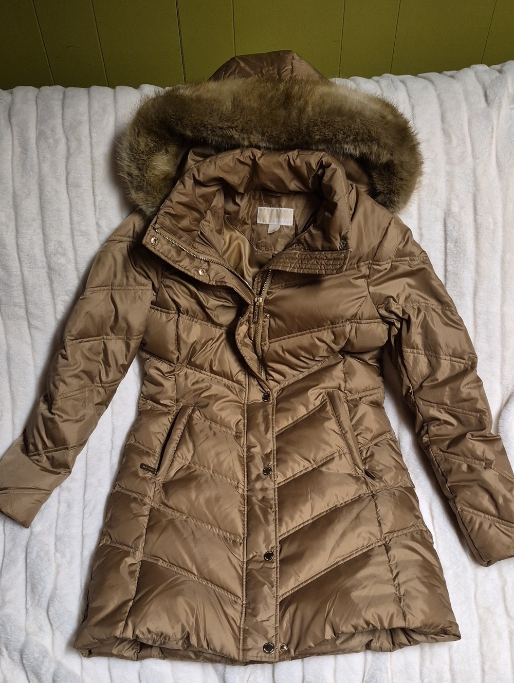 MICHAEL Michael Kors Taupe Quilted Puffer Coat with Faux Fur Trim Hood